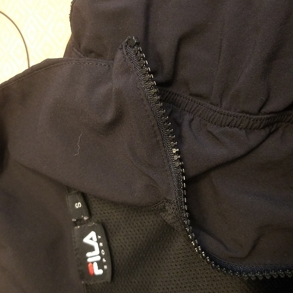 𝅺fila track jacket gray black womens size S ruched zip up front thumb holes - Picture 12 of 12